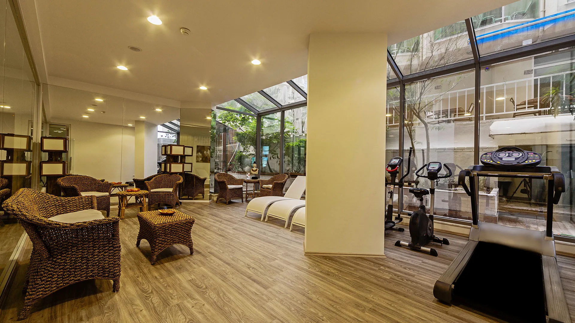 Poseidon Hotel – 31