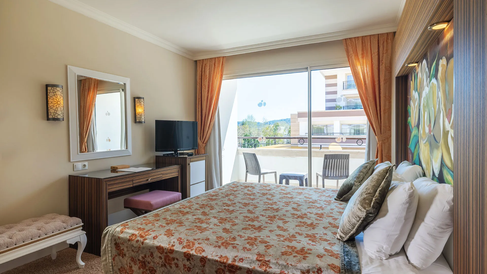 Crystal Deluxe Resort & Spa – 29