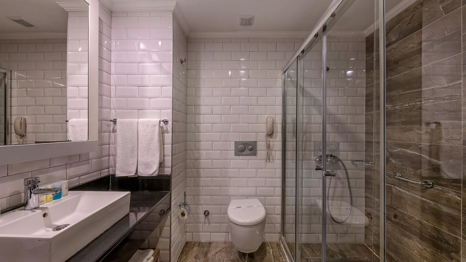 Lrs Port River Hotel Spa – 20