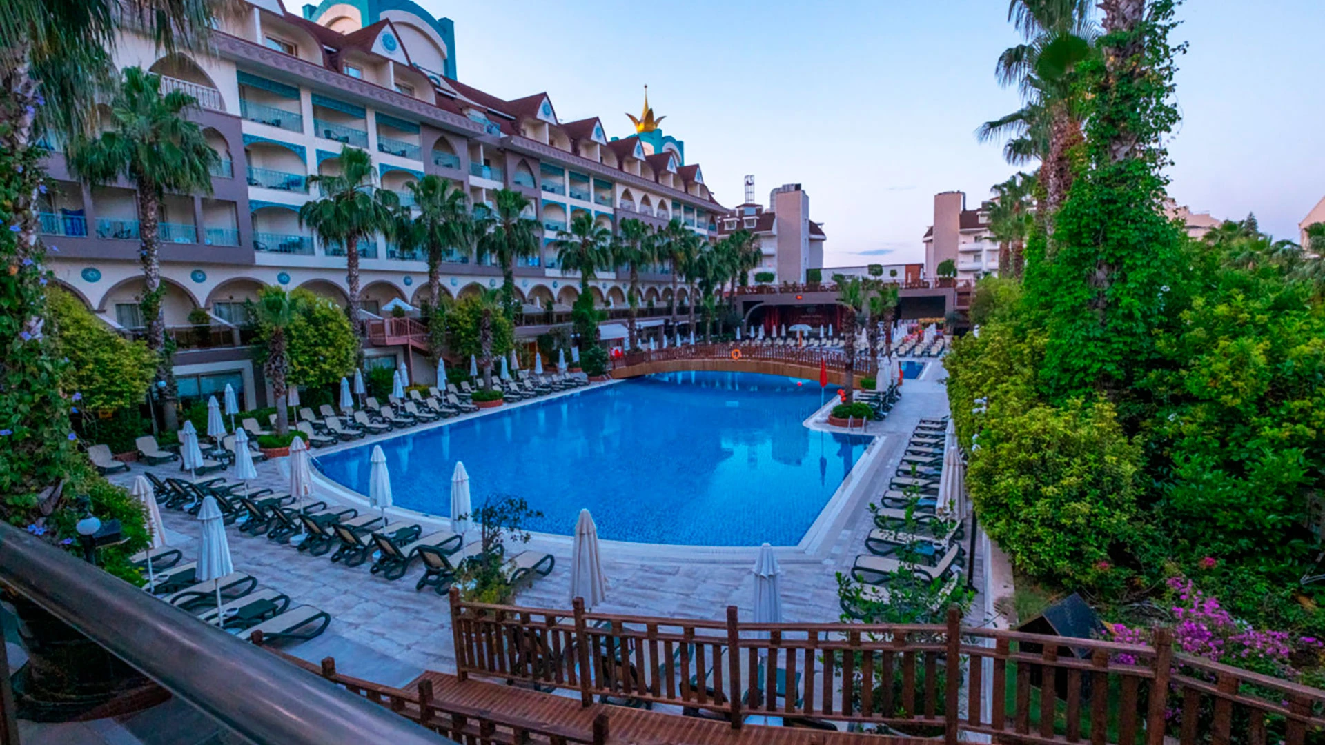 Side Crown Palace – 13
