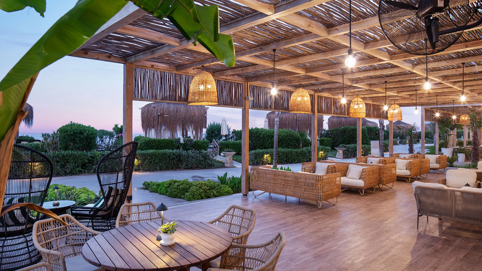 ELA EXCELLENCE RESORT BELEK Нова Година в Анталия с чартър от Бургас – 25