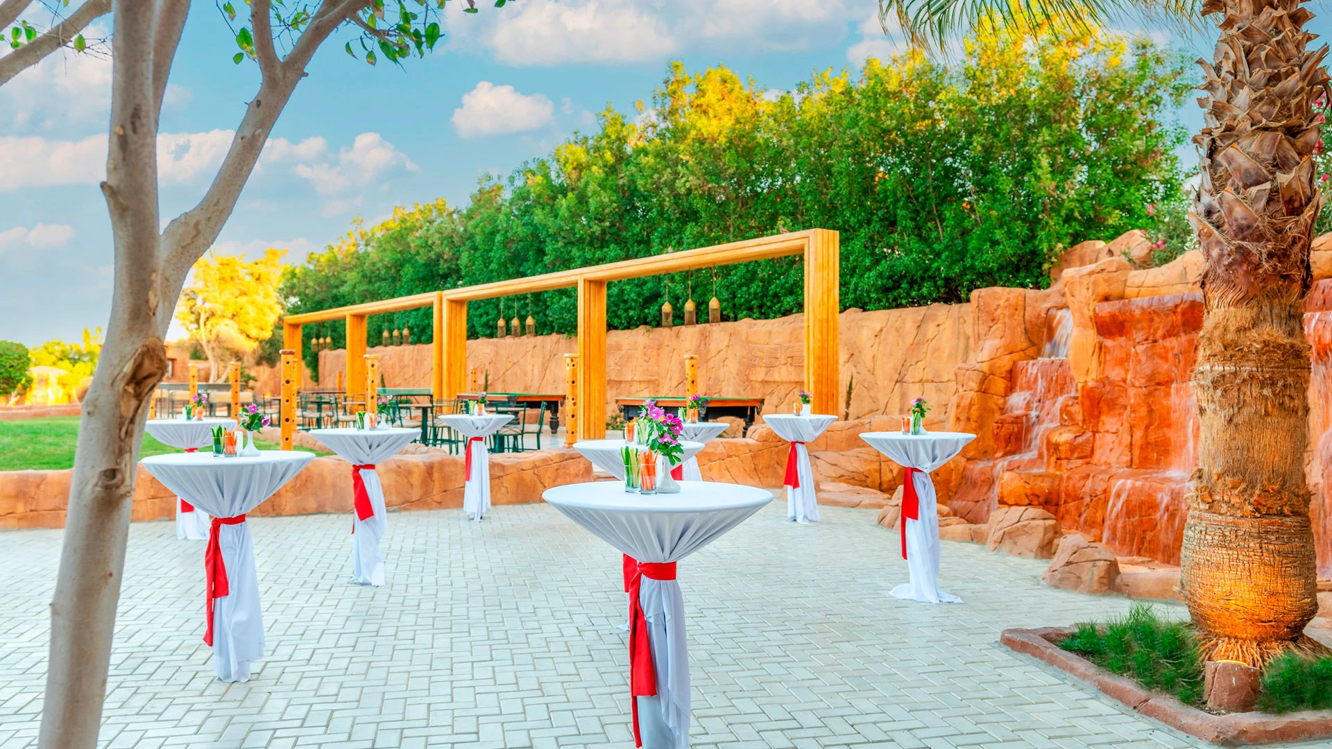 THE THREE CORNERS SEA BEACH RESORT Нова Година - Почивка в Хургада с чартър от София – 28