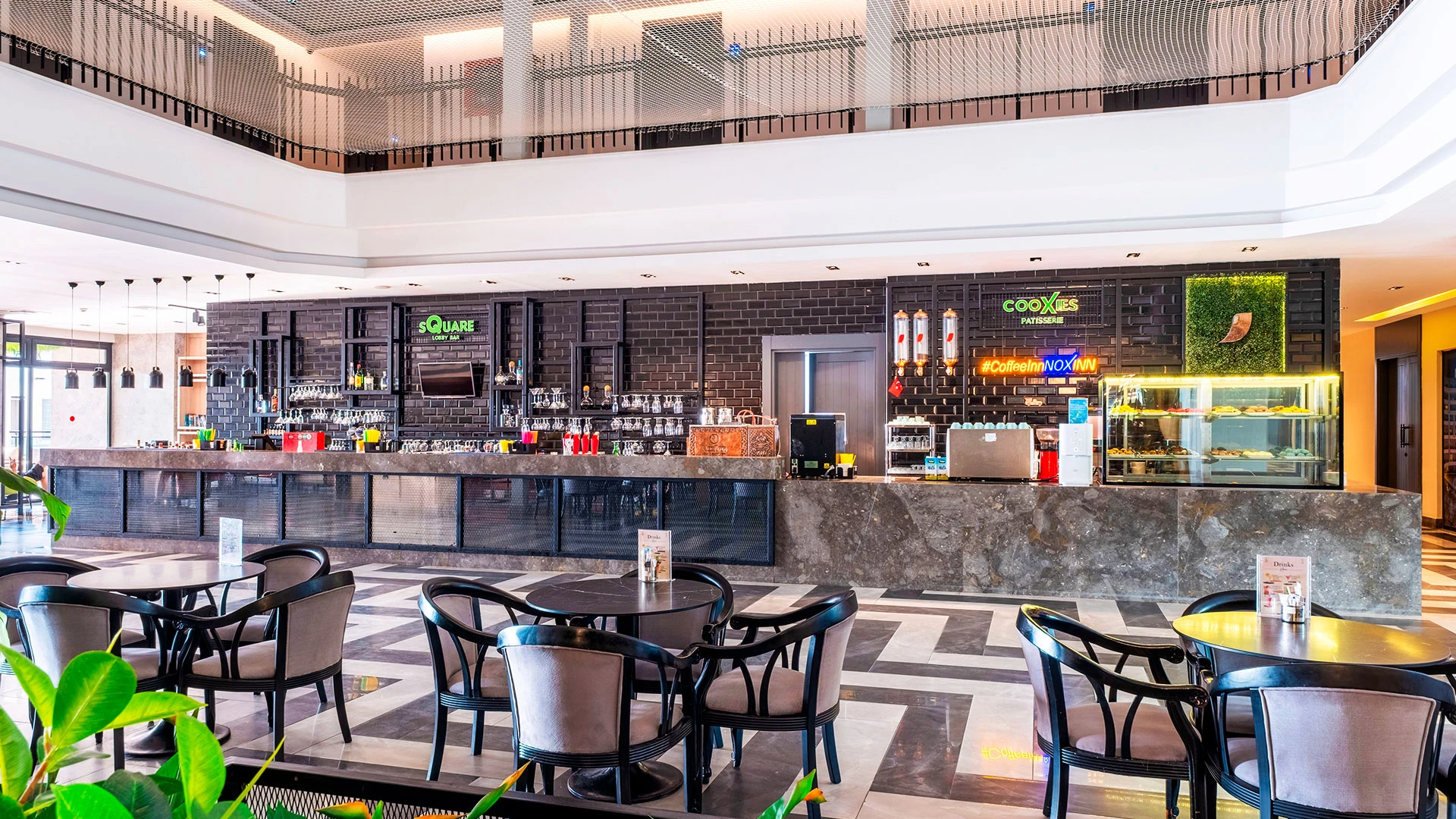 Noxinn Deluxe Hotel – 5