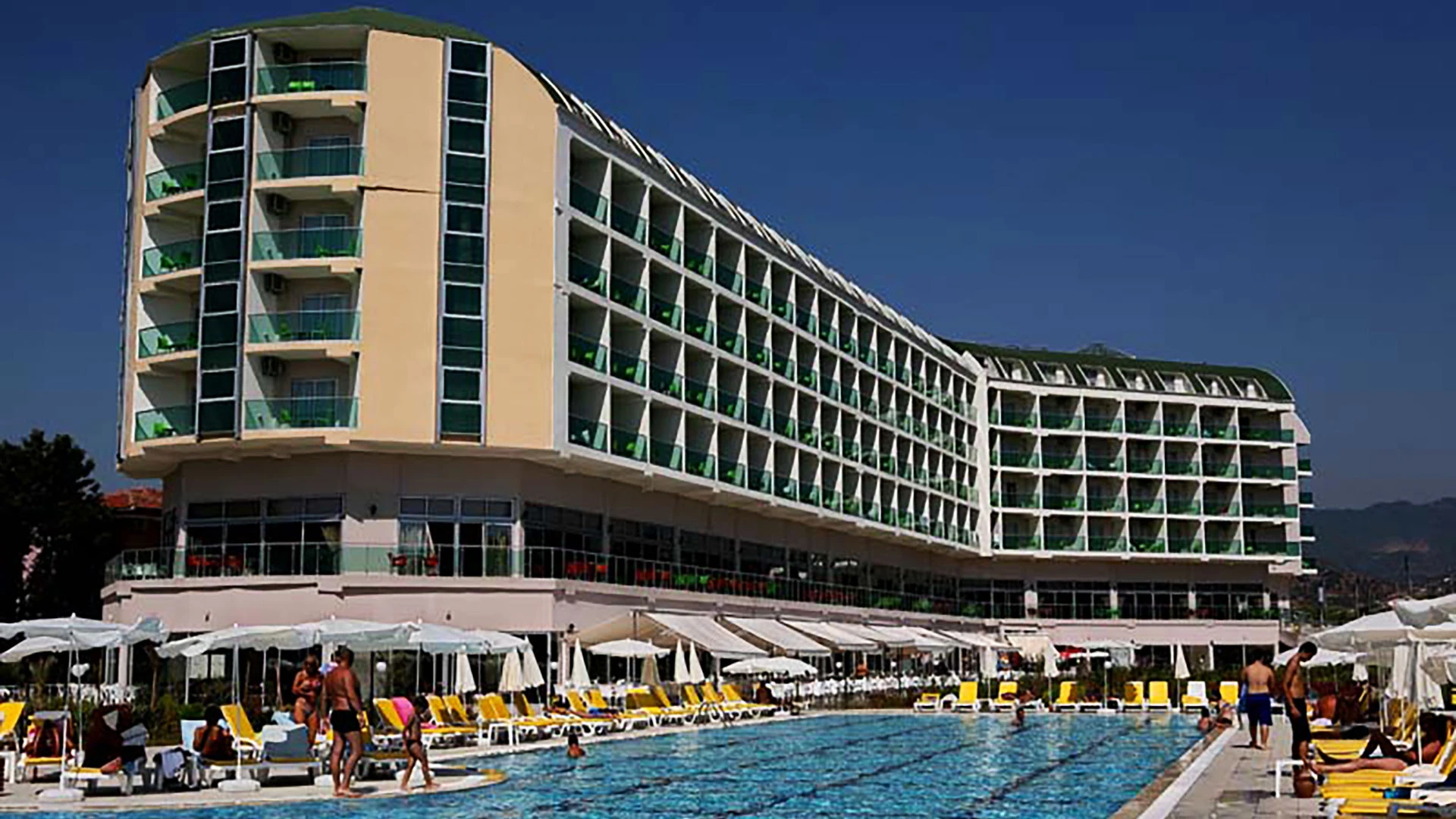 Hedef Beach Resort Hotel – 4