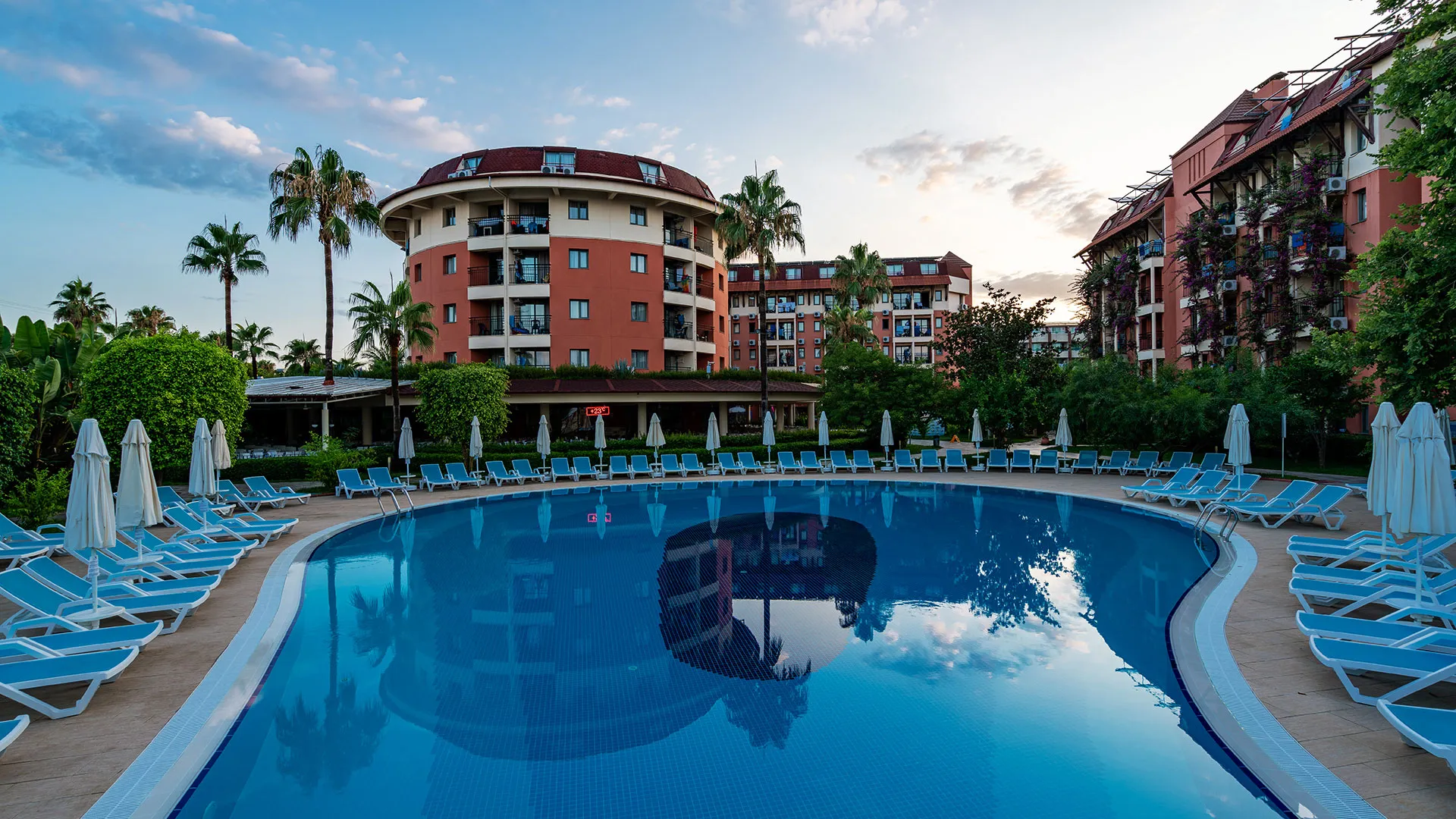 Palmeras Beach Hotel – 3