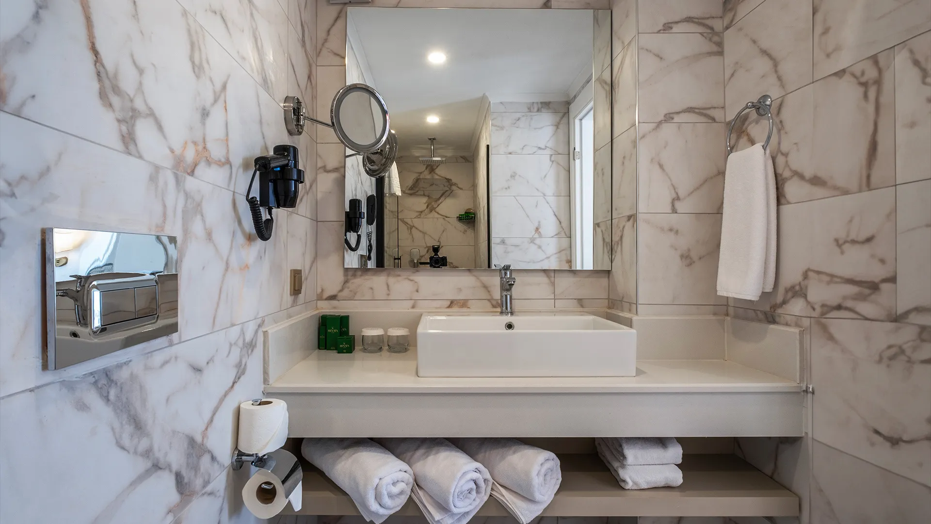 La Benata Hotel – 48