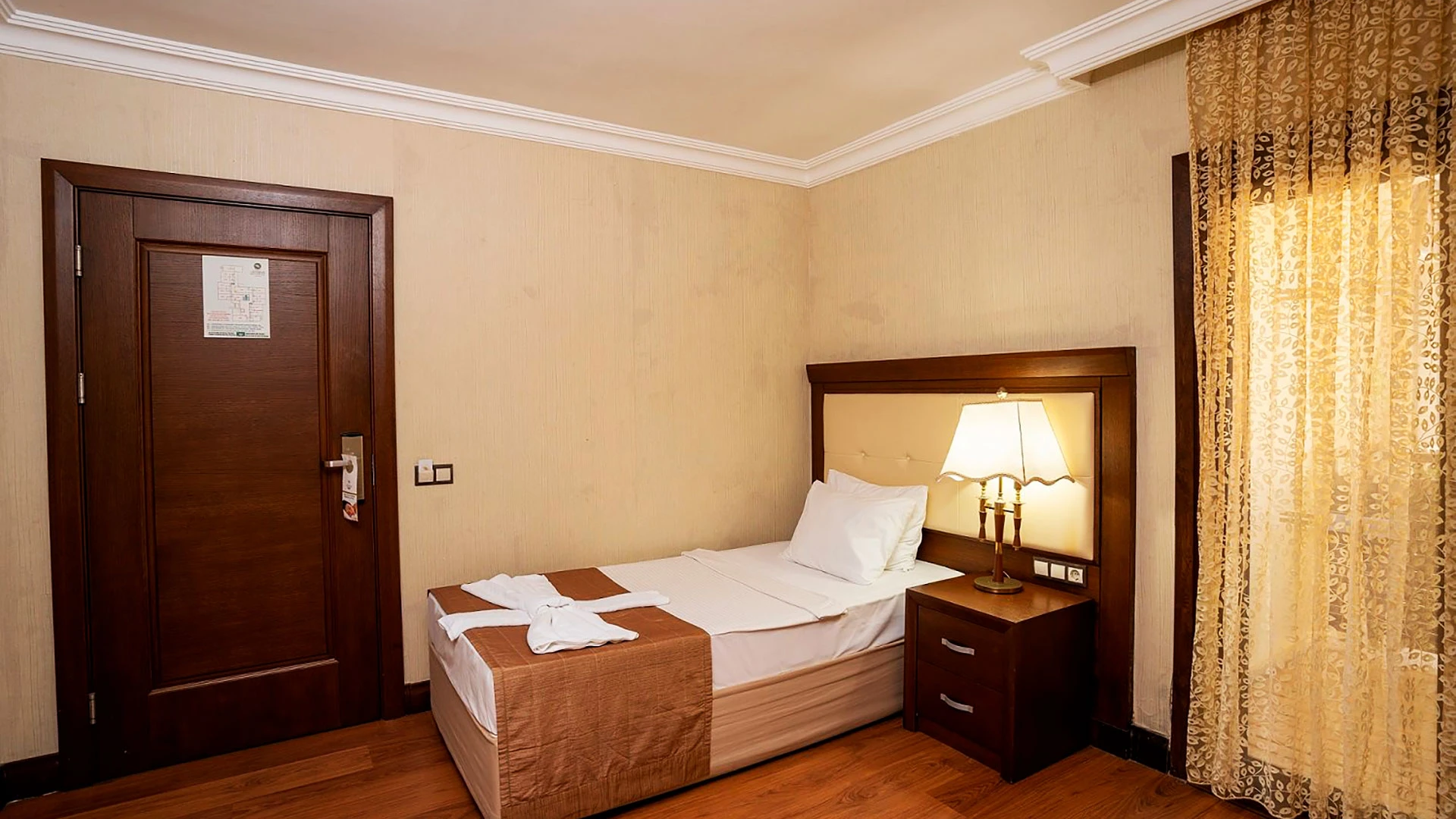 Latanya Park Resort – 56