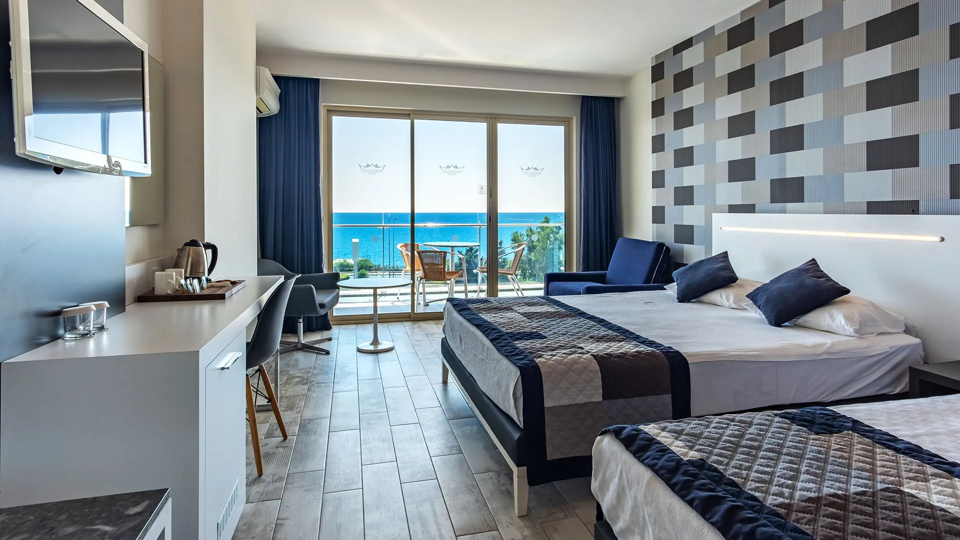 White City Beach Hotel – 41