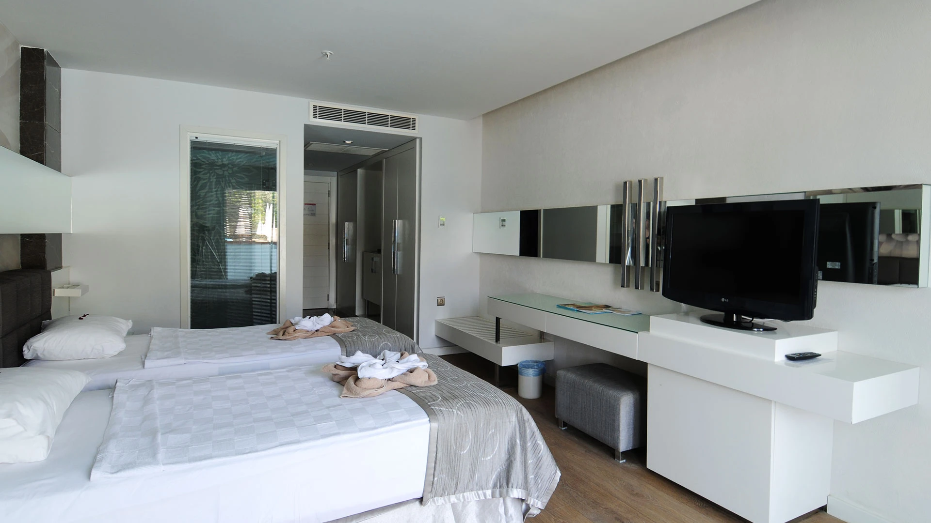 Lonicera West Hotel – 8