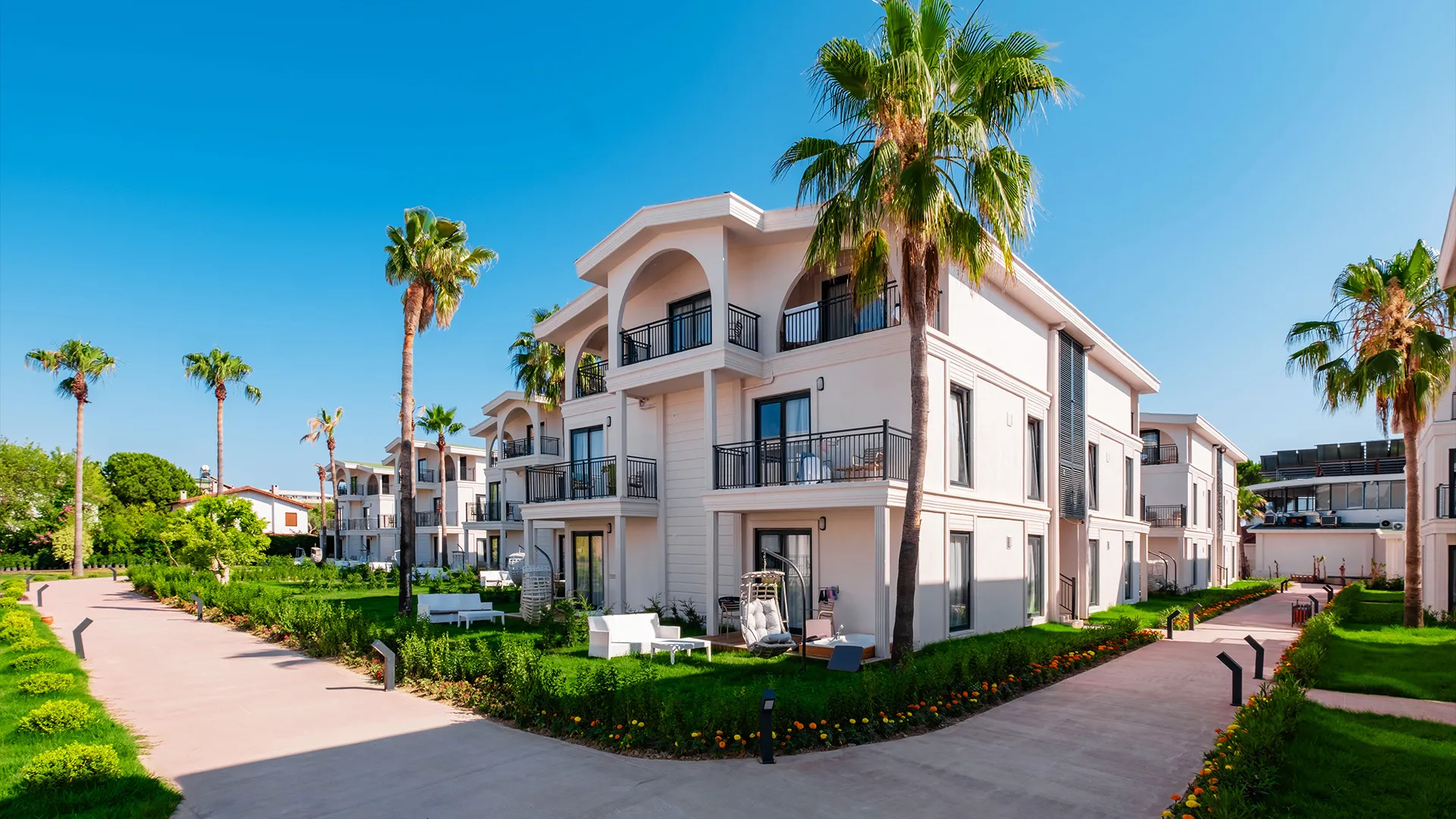 La Benata Hotel – 12