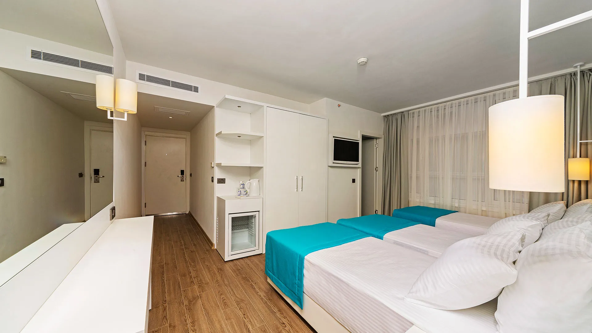 Poseidon Hotel – 37