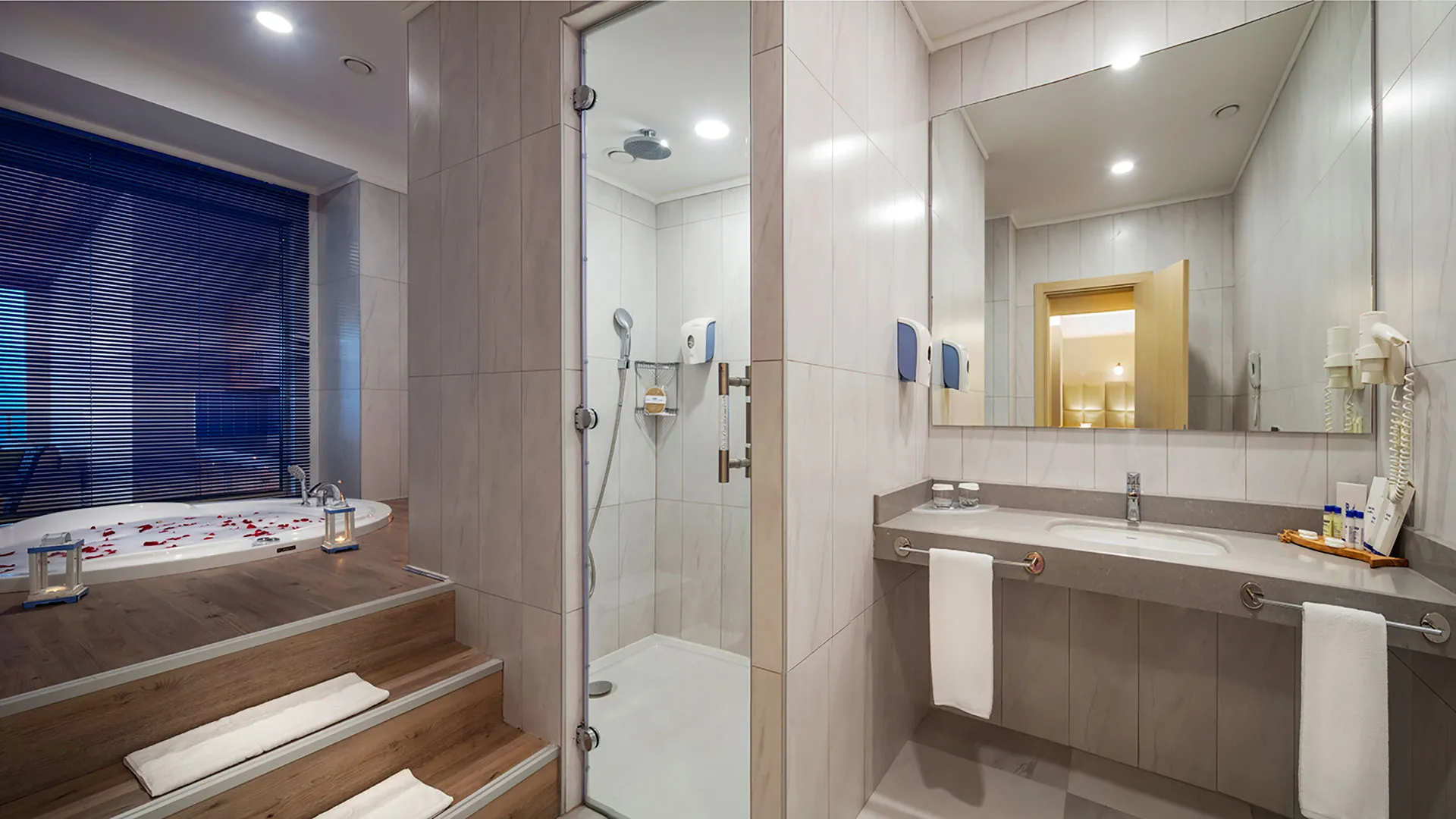 PINE BEACH BELEK Нова Година в Анталия с чартър от София – 38