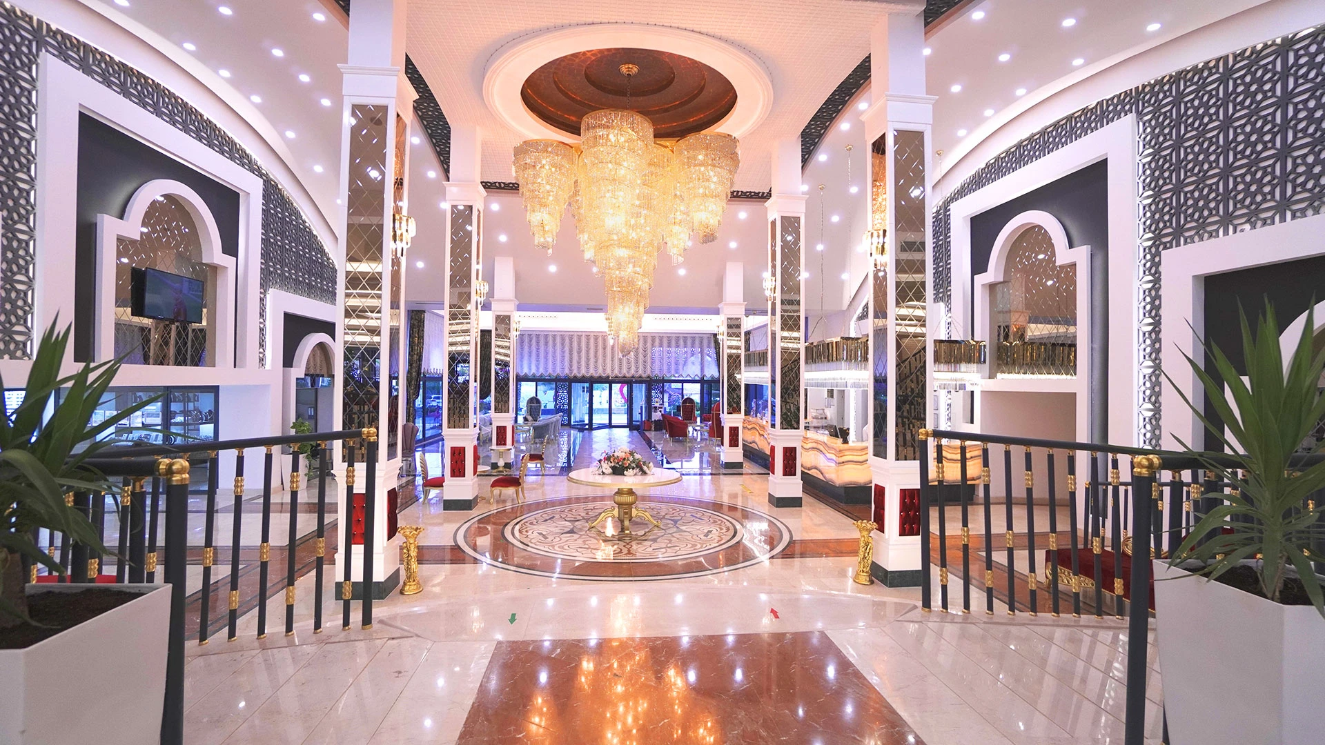 Dream World Palace – 7