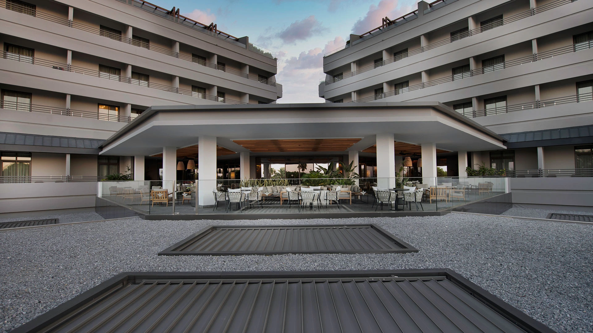 Miramare Beach Hotel – 100