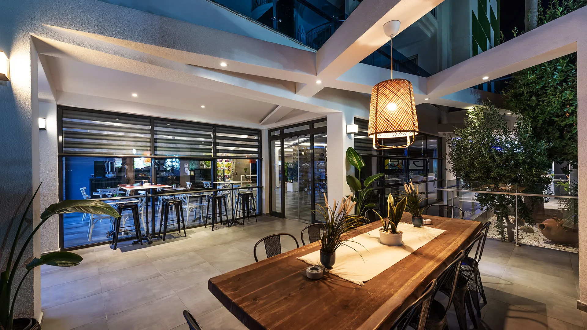 White City Beach Hotel – 38