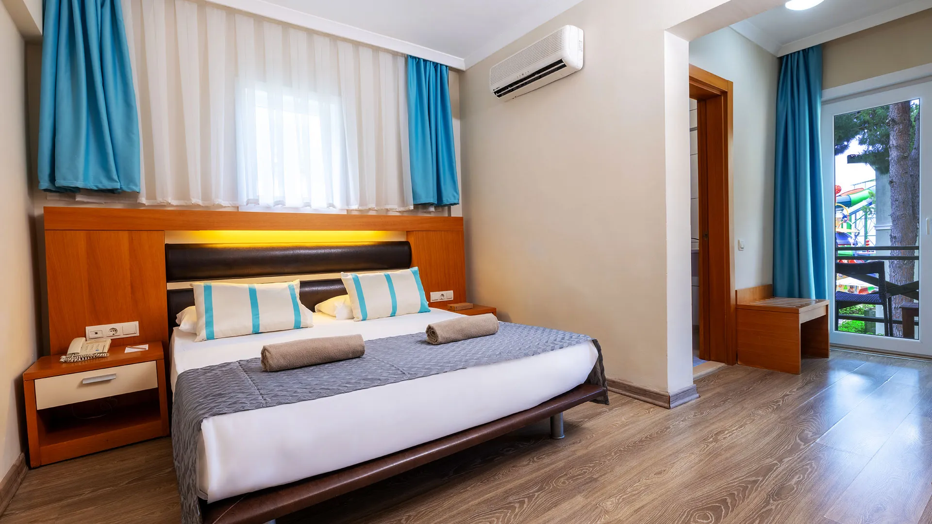 Crystal Flora Beach Resort – 7
