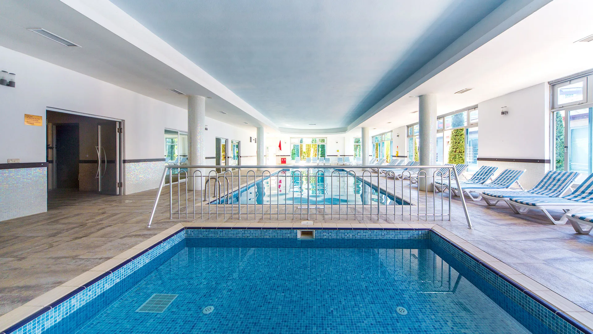 Lonicera World Hotel – 24