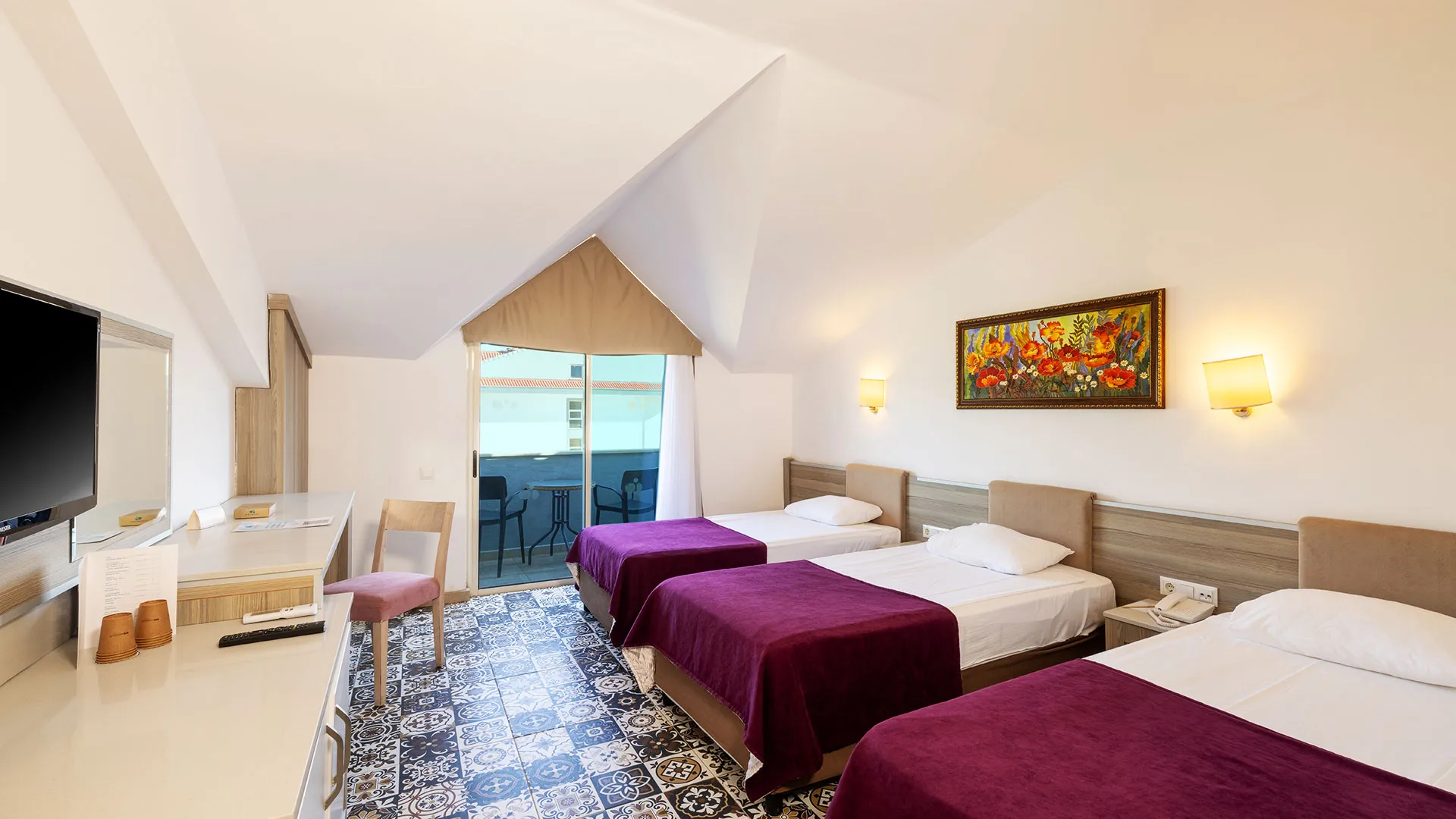 Crystal Aura Beach Resort & Spa – 17