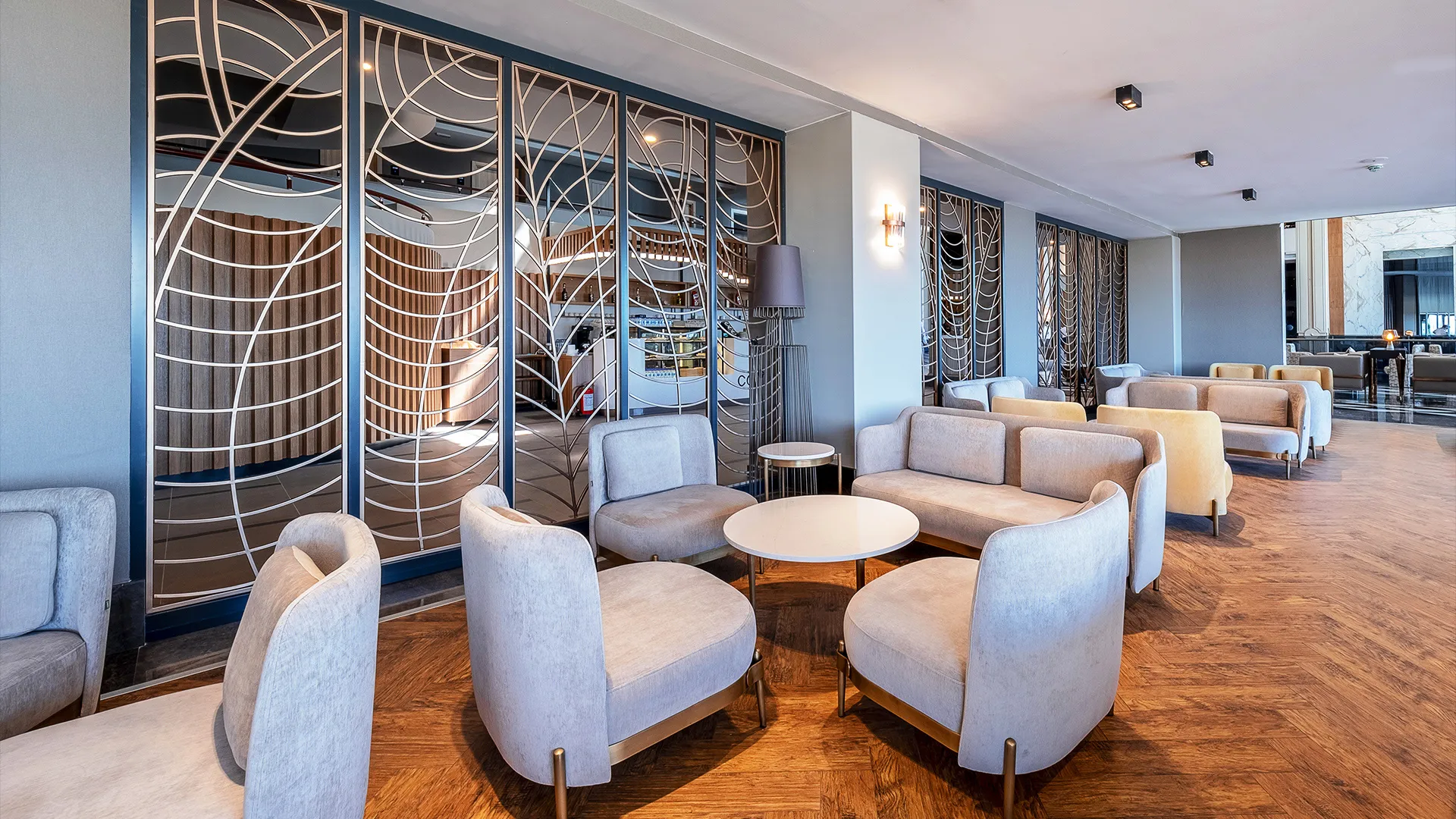 Lago Hotel – 57