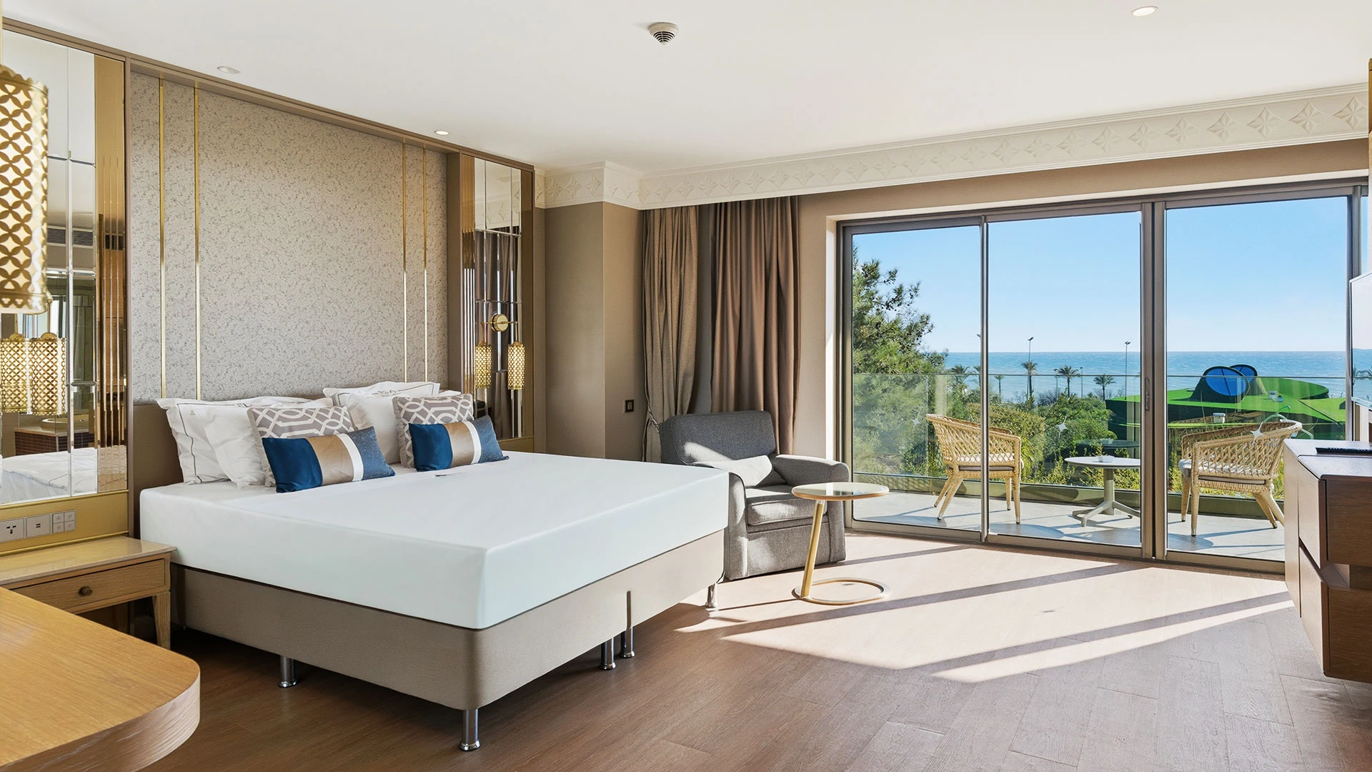 ELA EXCELLENCE RESORT BELEK Нова Година в Анталия с чартър от Бургас – 133