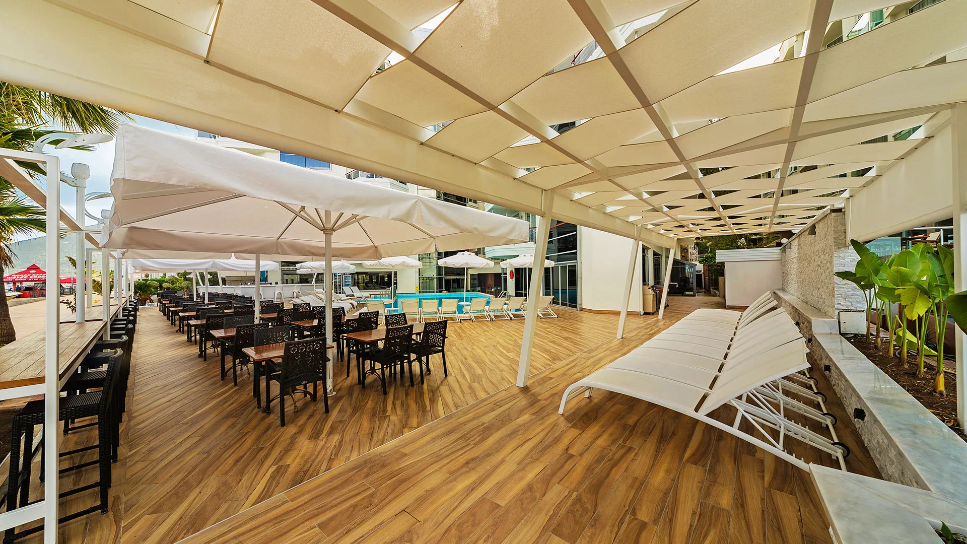 Poseidon Hotel – 14