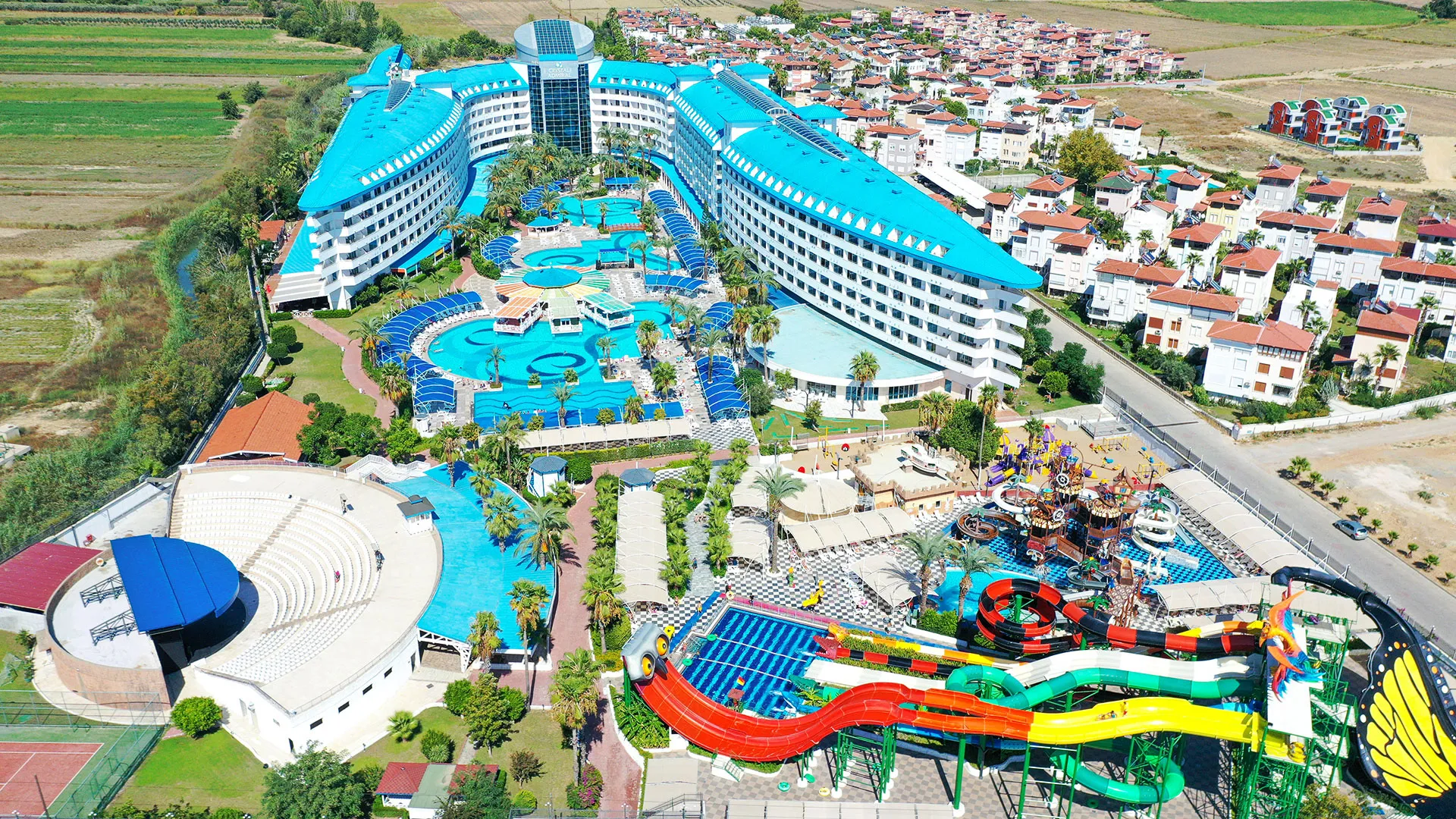 Crystal Admiral Resort & Spa – 3