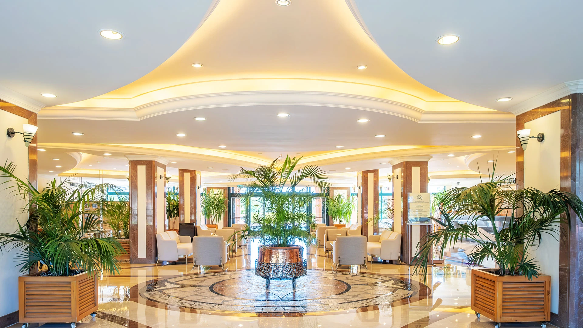 Miramare Queen Hotel – 36