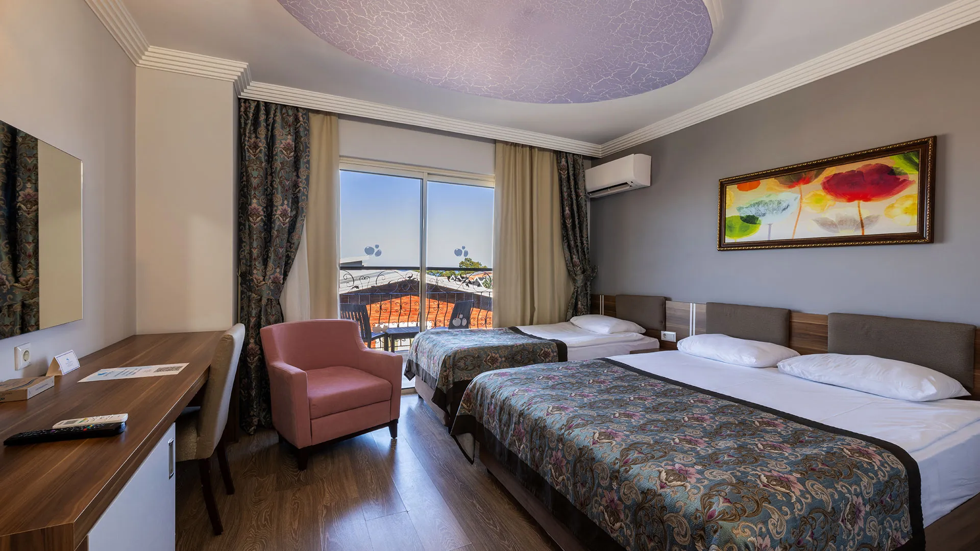 Crystal Aura Beach Resort & Spa – 54