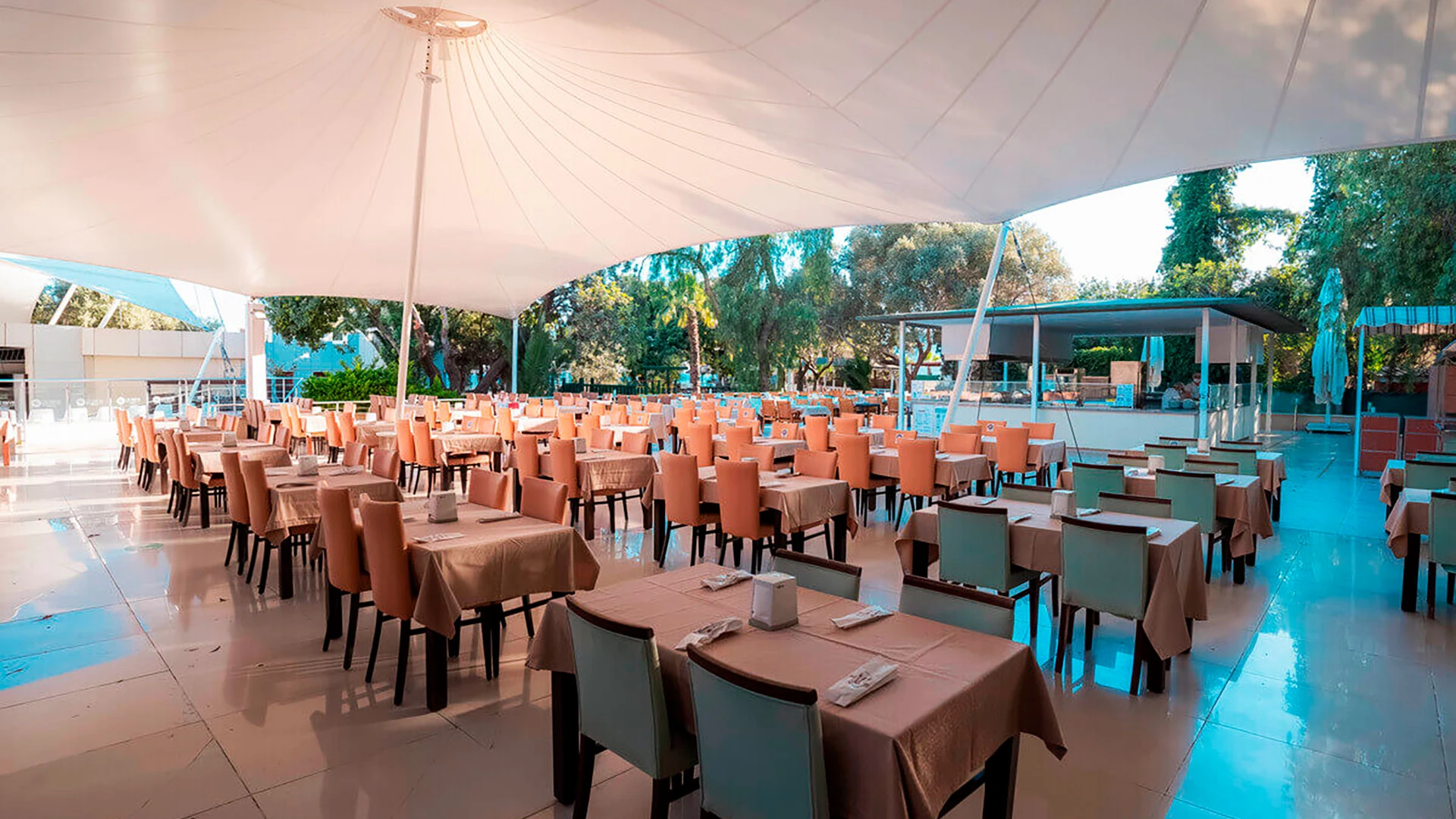 Latanya Park Resort – 51