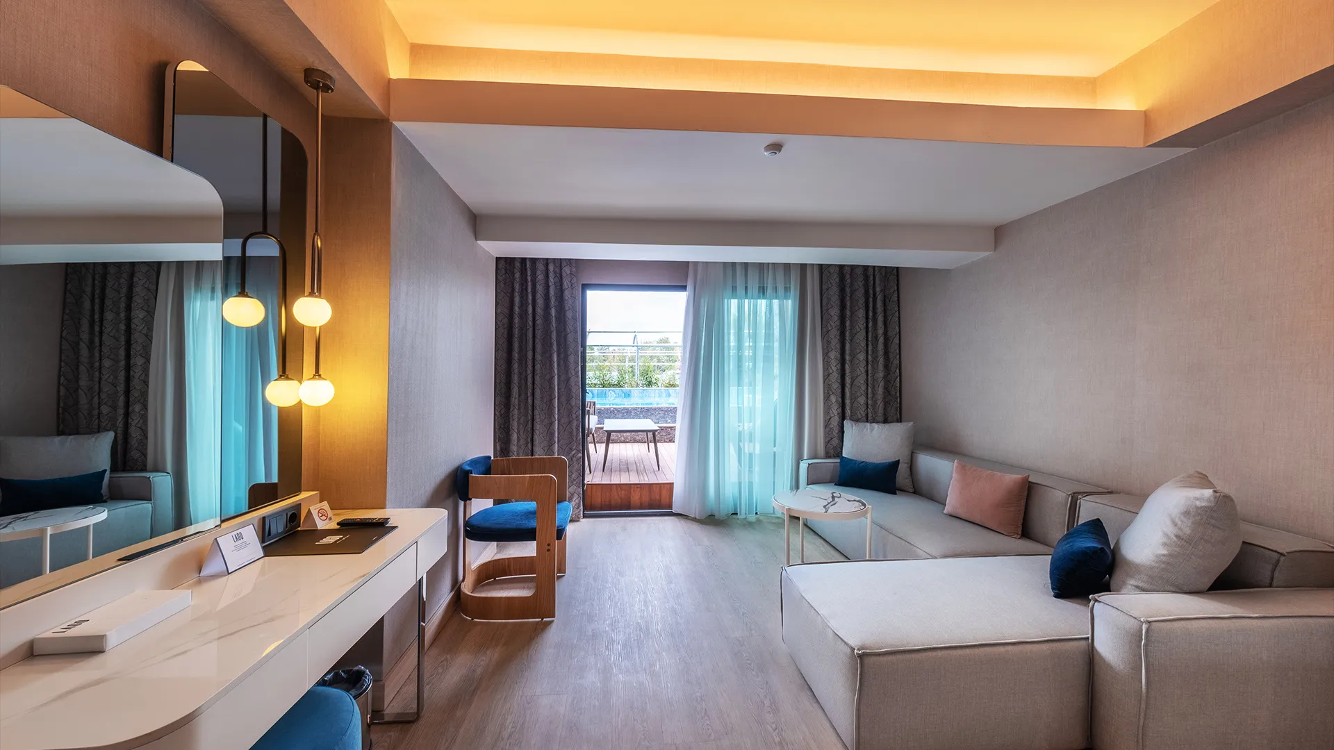 Lago Hotel – 23