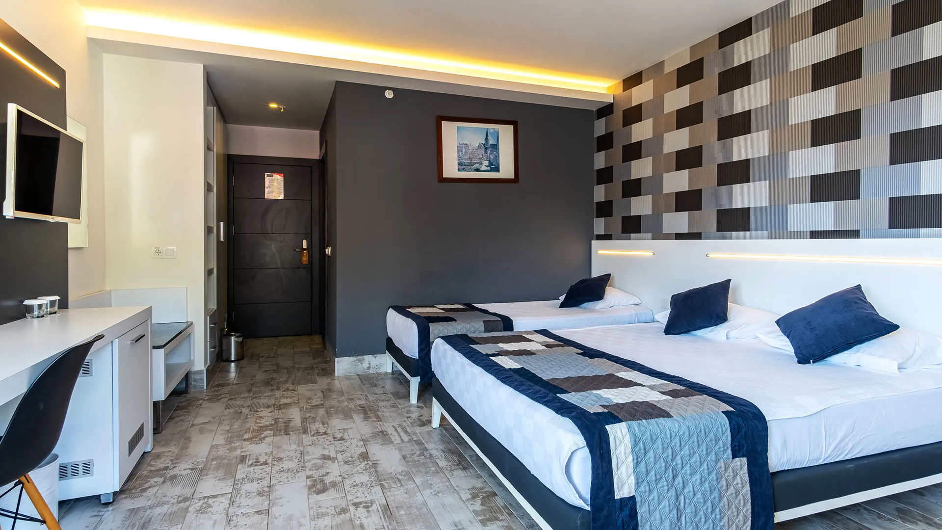White City Beach Hotel – 45