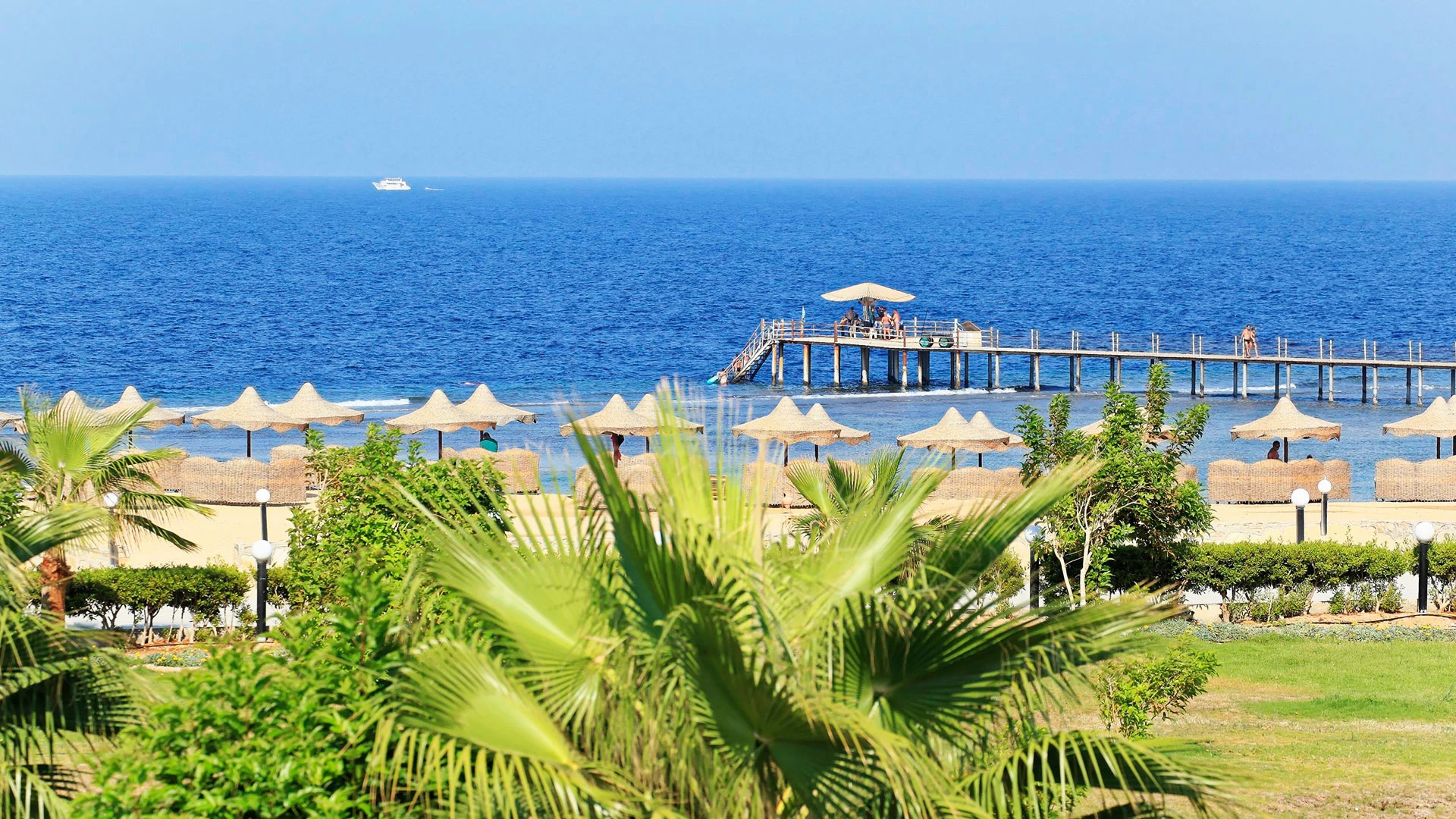 THE THREE CORNERS HAPPY LIFE BEACH RESORT Почивка в Хургада с чартър от София – 7