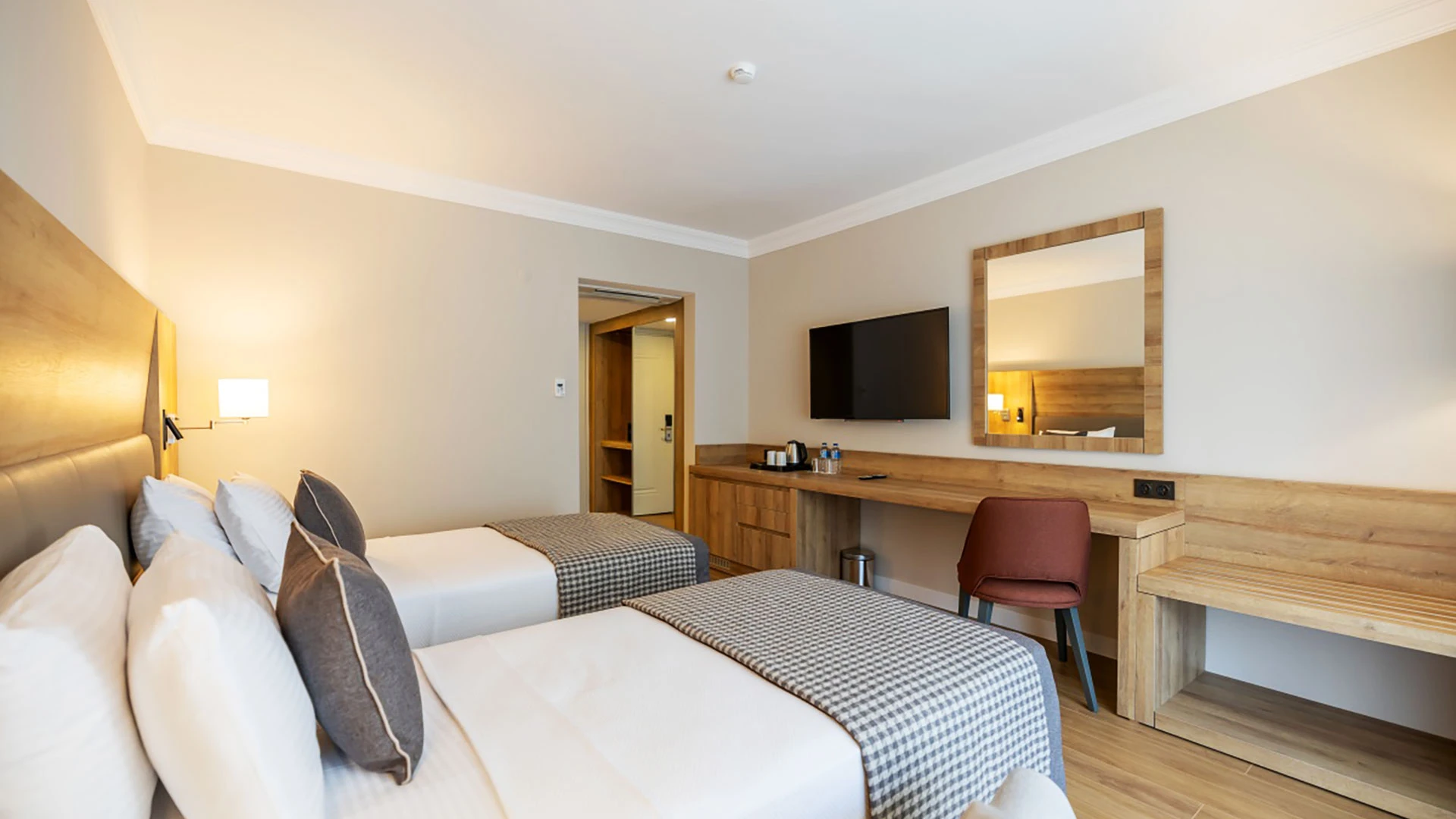 Proxima Hotel – 14