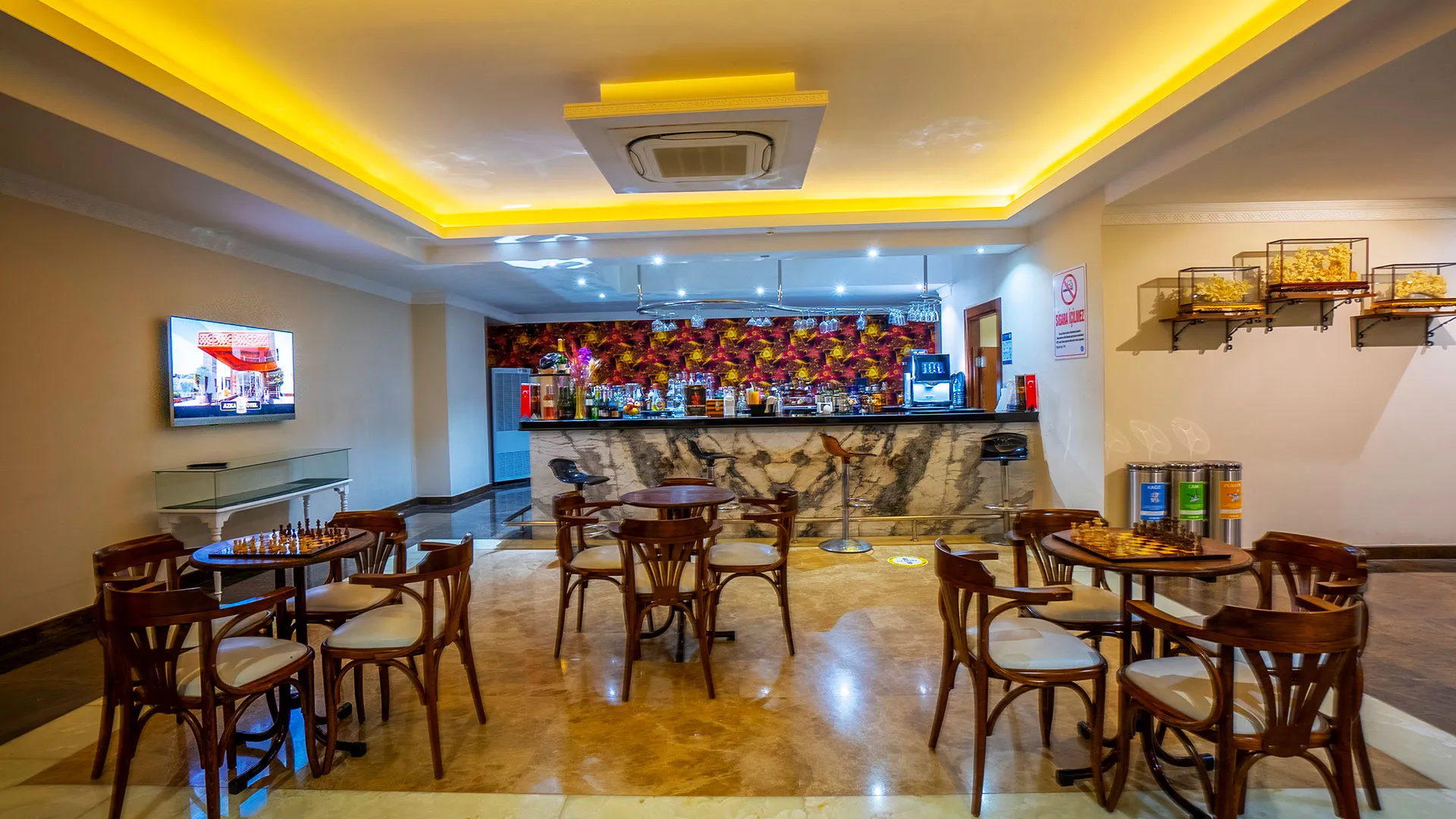 Azka Hotel – 33