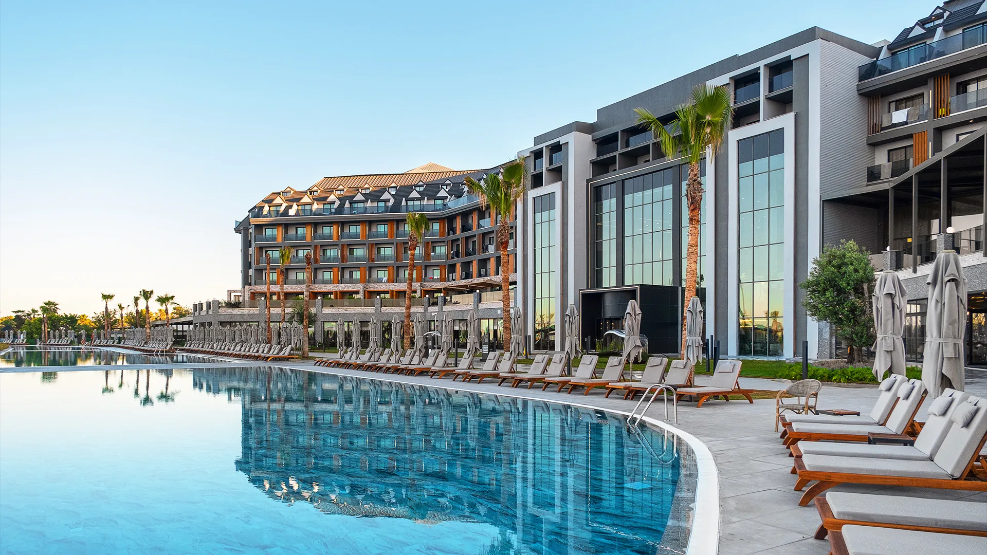 Lago Hotel – 44