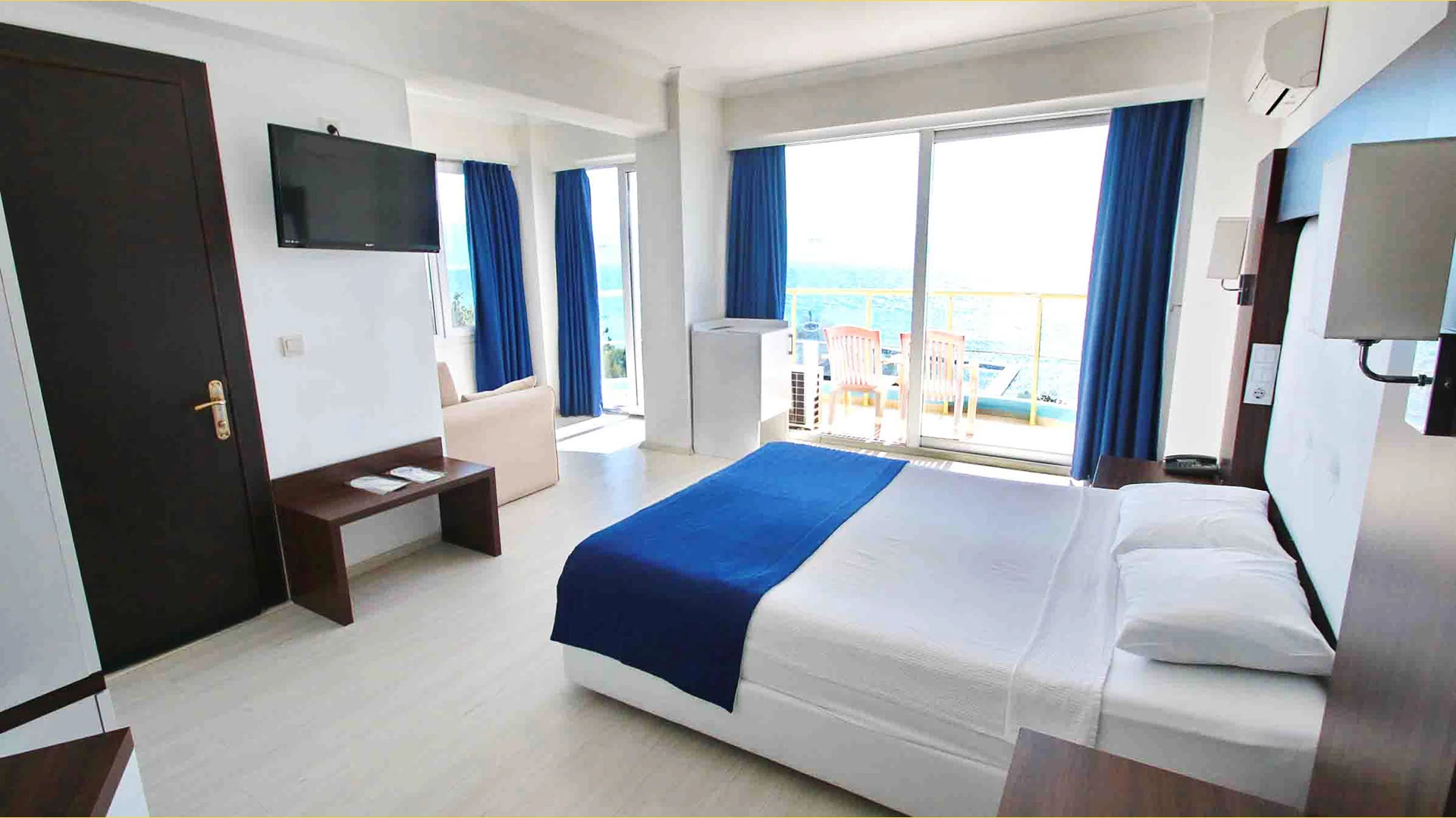 Arora Hotel – 11