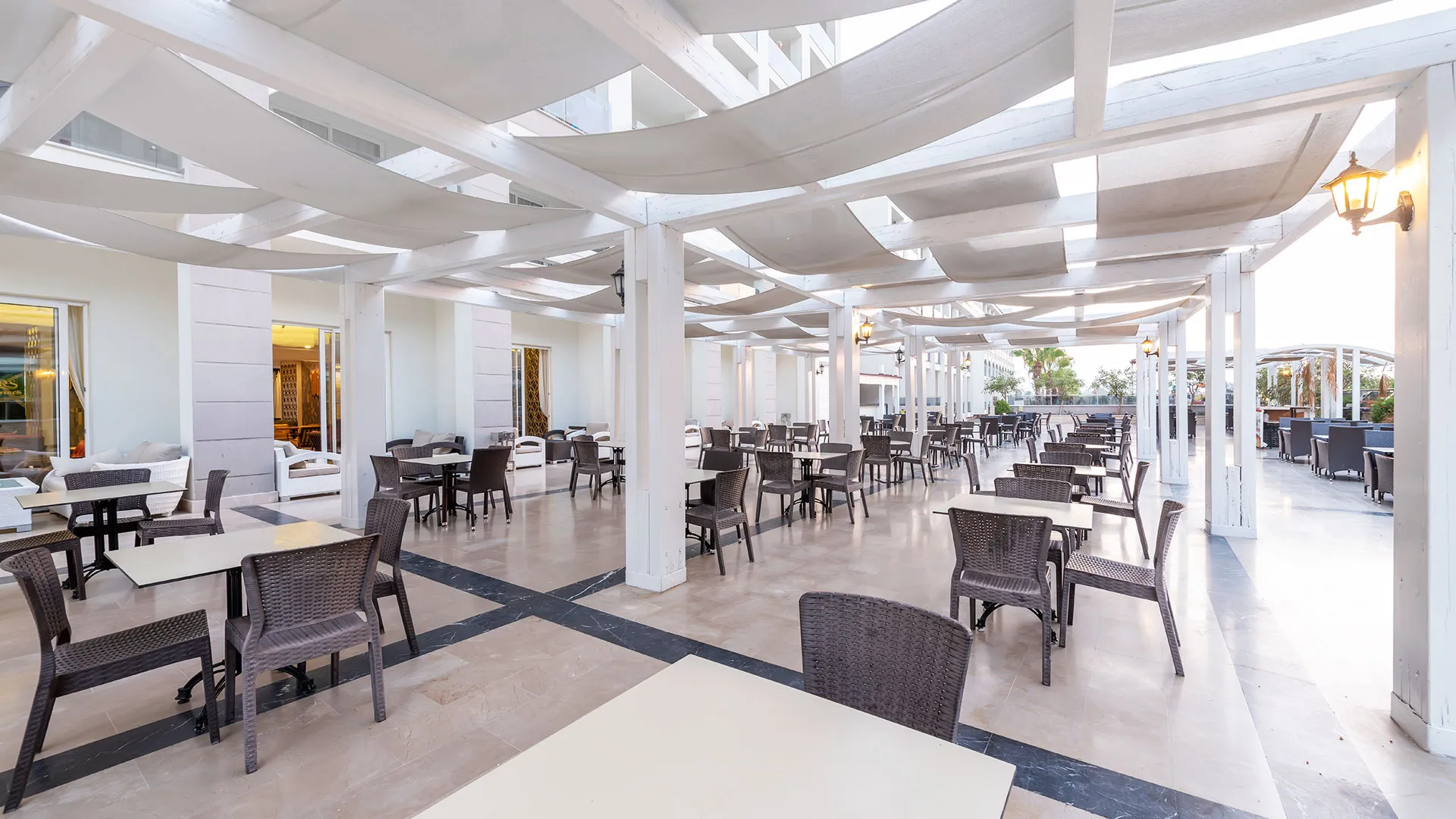 Lrs Port River Hotel Spa – 43