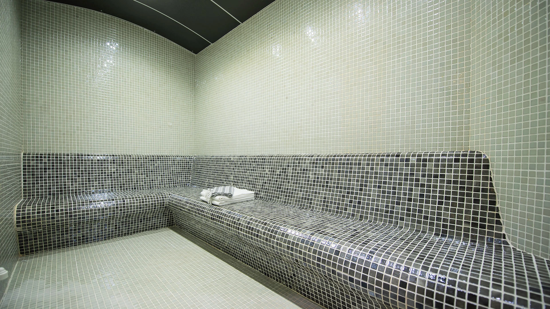 Miramare Beach Hotel – 62