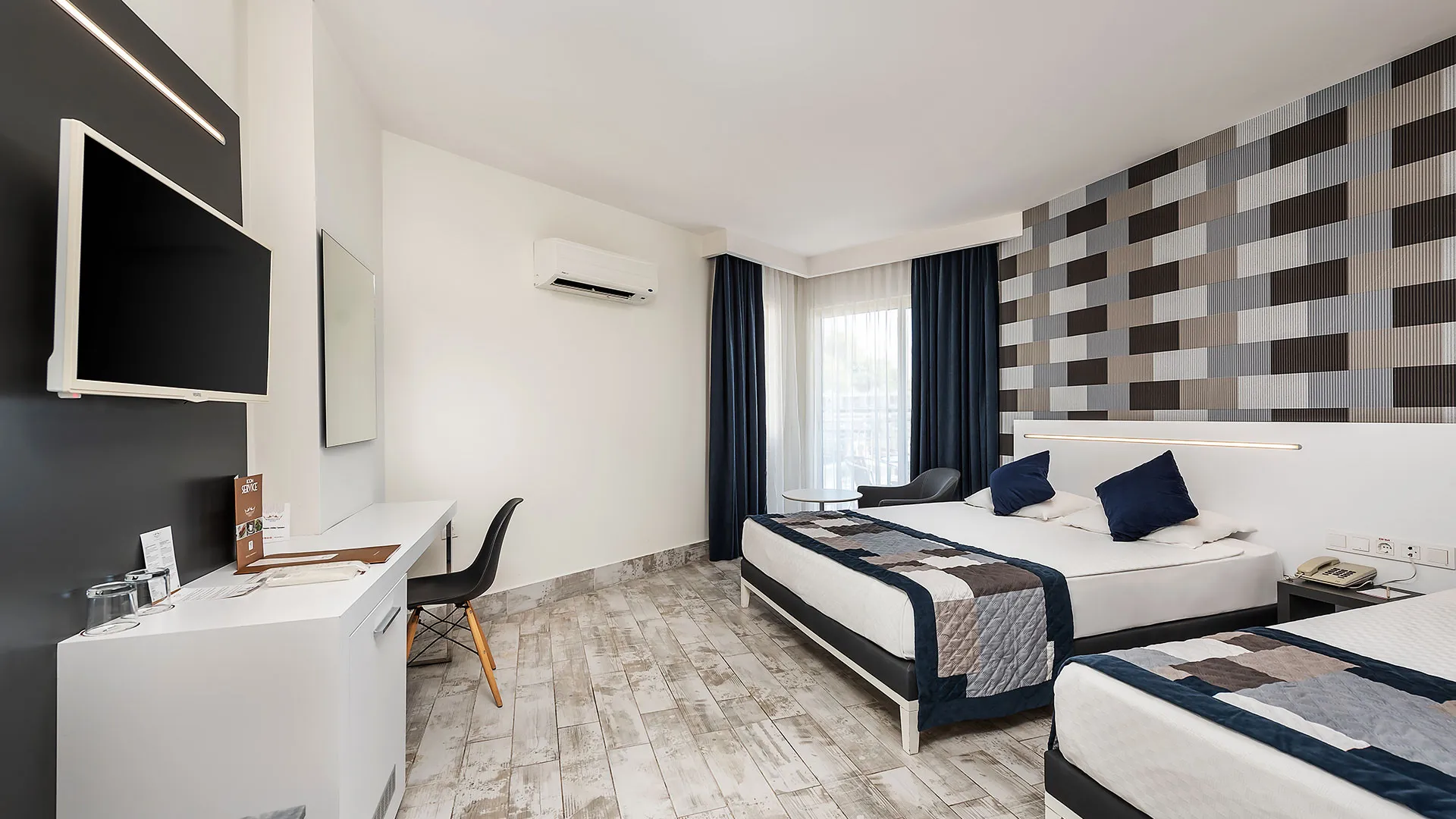 White City Beach Hotel – 33