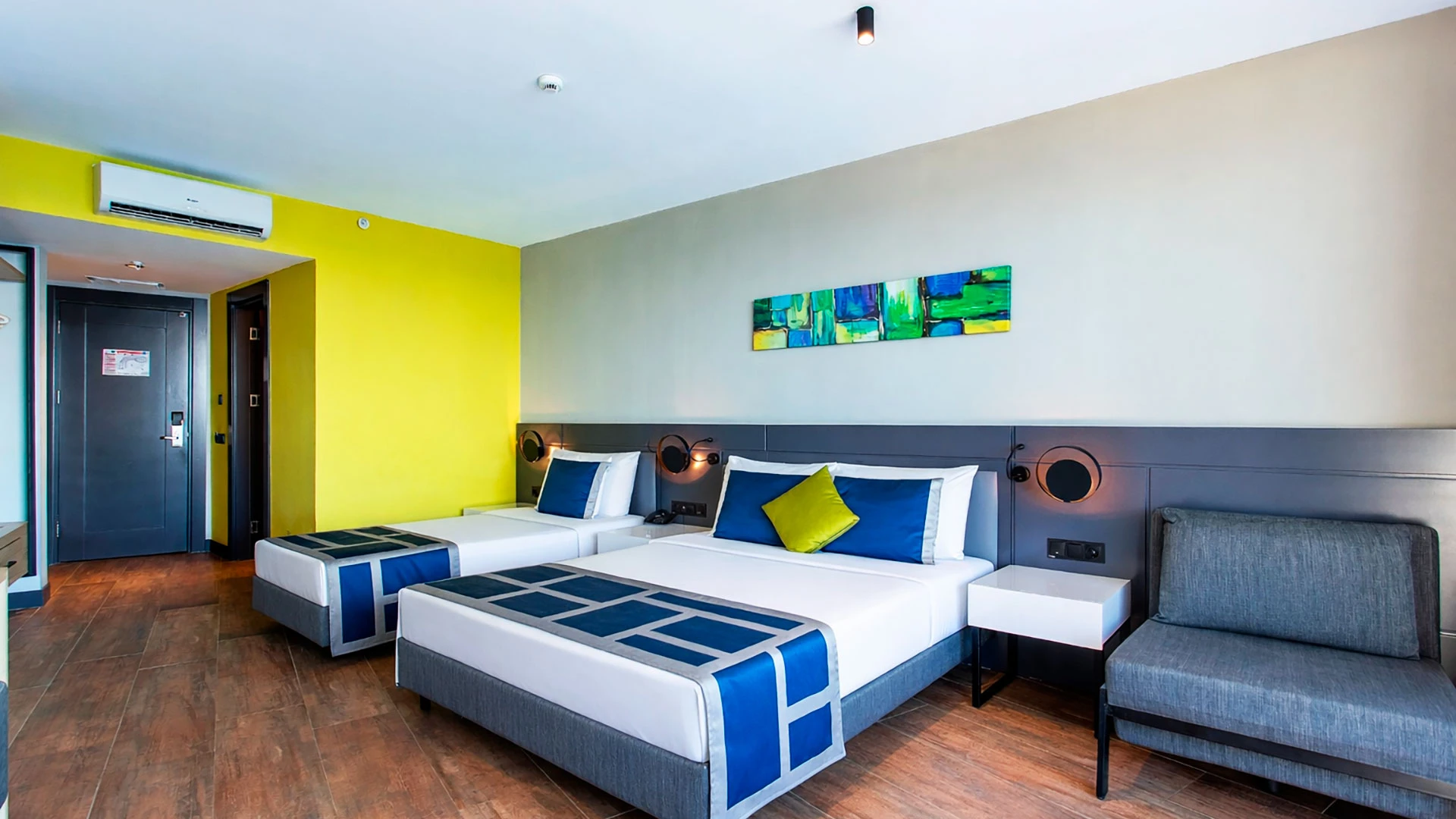 Noxinn Deluxe Hotel – 60