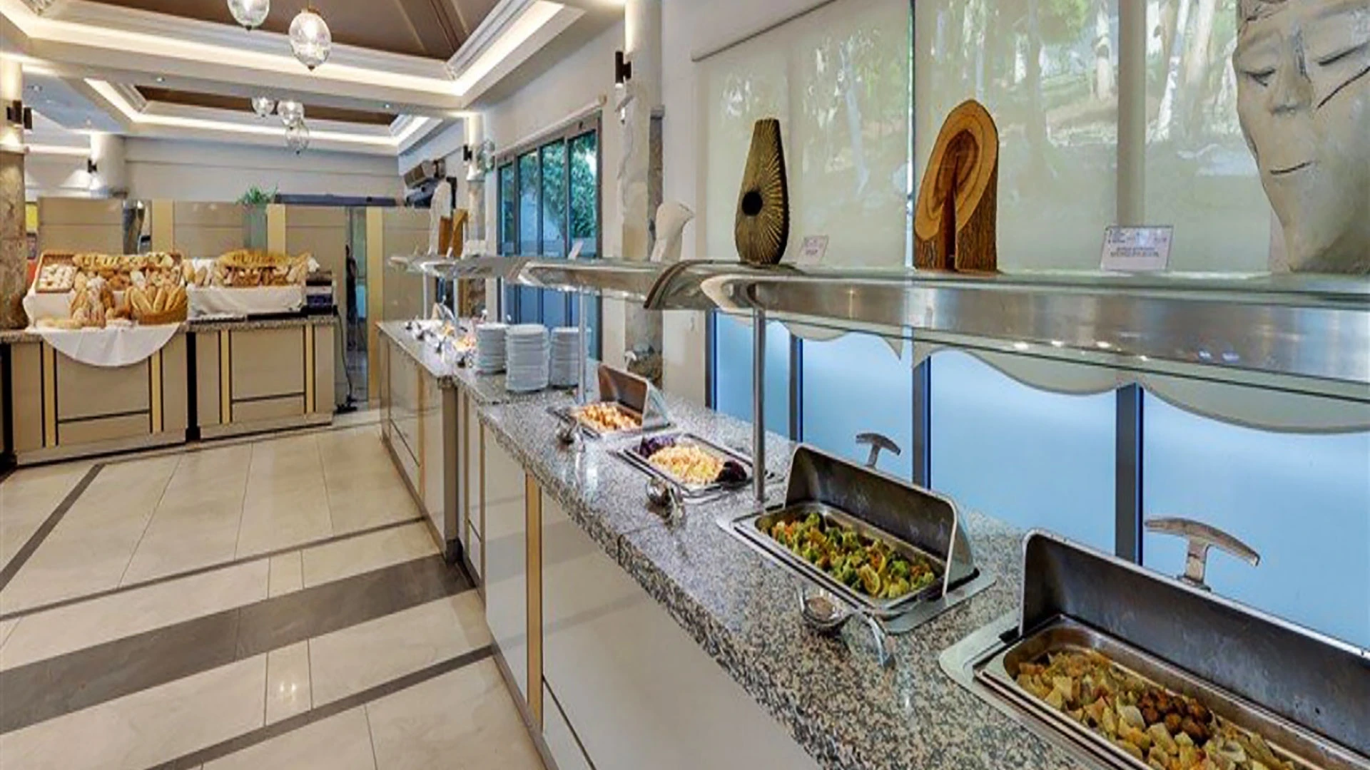 Grand Blue Sky Hotel – 9