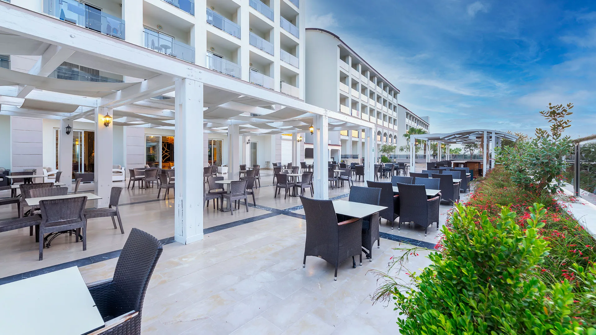 Lrs Port River Hotel Spa – 44