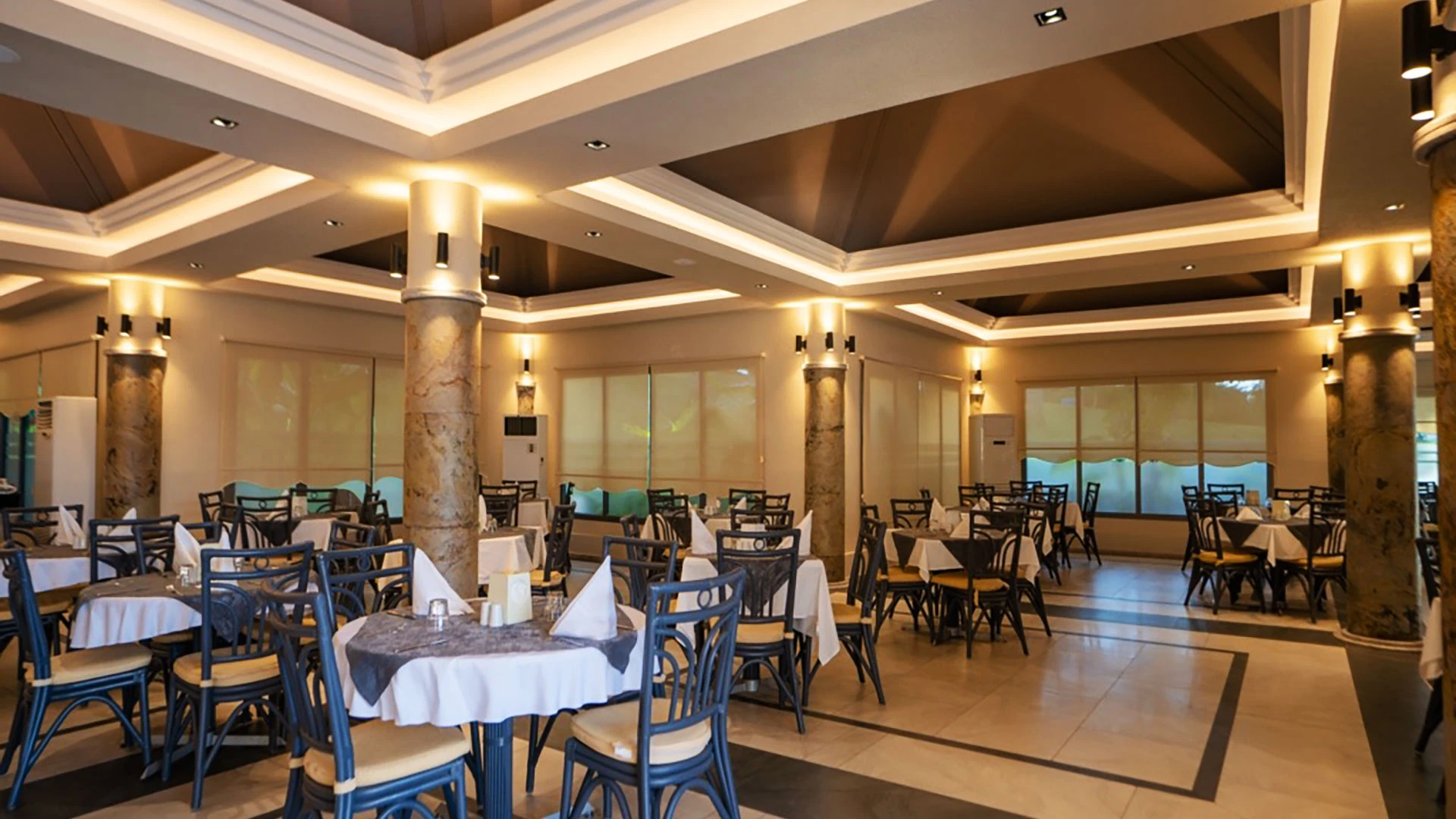 Grand Blue Sky Hotel – 18