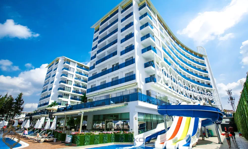 Azura Deluxe Resort & Spa Hotel, хотел в Алания, почивка в Турция